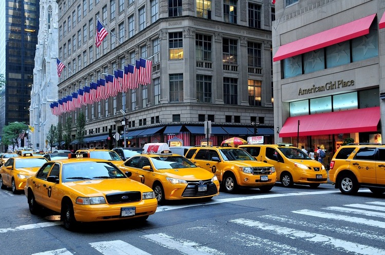 фото pixabay.com Мерія Нью-Йорка хоче припинити видавати ліцензії новим водіям Uber та інших таксі-додатків