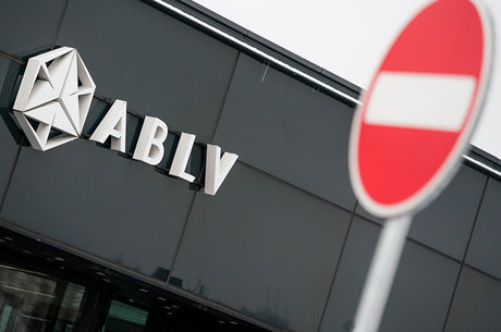 Գ  :     ABLV    