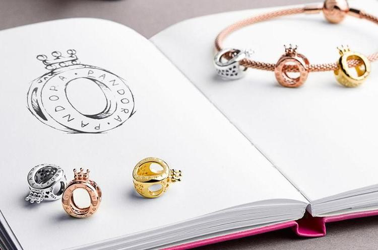 Ювелірний дім Pandora скоротить 400 працівників через падіння обсягів продажів Ювелірний дім Pandora скоротить 400 працівників через падіння обсягів продажів
