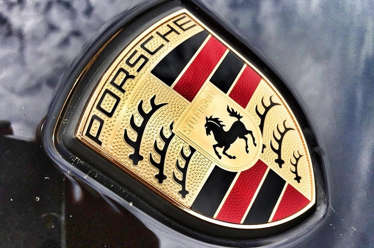 Швейцарія заборонила імпорт кількох моделей дизельних Mercedes-Benz та Porsche Швейцарія заборонила імпорт кількох моделей дизельних Mercedes-Benz та Porsche