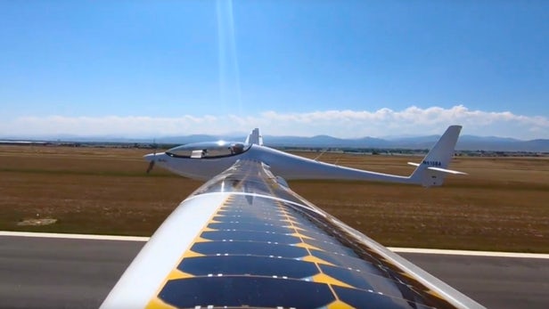 Літак StratoAirNet на сонячній енергії здійснив свій перший політ Літак StratoAirNet на сонячній енергії здійснив свій перший політ