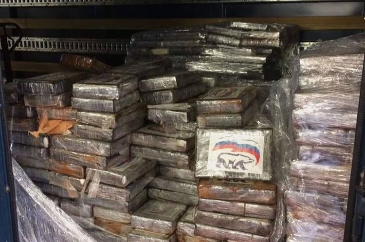 фото www.vrt.be У порту Бельгії поліція перехопила 2 тонни кокаїну під маркуванням «Единой России»