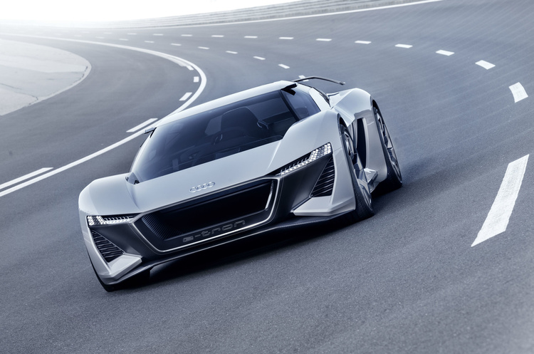 Audi показала новий електричний суперкар PB18 e-tron з незвичайним водійським кріслом (ВІДЕО) Audi показала новий електричний суперкар PB18 e-tron з незвичайним водійським кріслом (ВІДЕО)