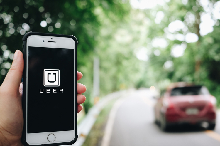 фото Shutterstock Чотири таксисти і Uber: водіям у Данії доведеться сплатити штраф у $78 тисяч