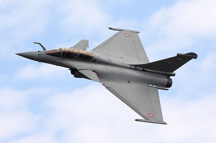винищувач Rafale Франція та Великобританія здійняли свої літаки для перехоплення російських