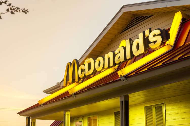 фото Shutterstock McDonald's підвищить дивіденди на 15% і витратить на них майже $900 млн