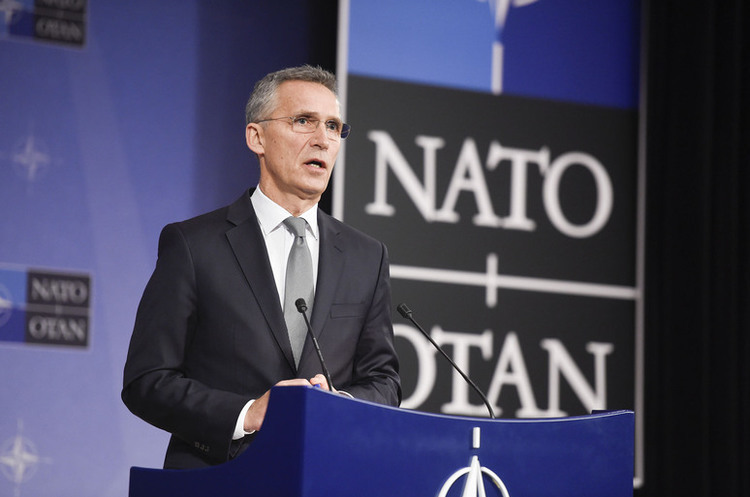 Єнс Столтенберг НАТО не потребує дозволу Росії на вступ України до альянсу – Столтенберг