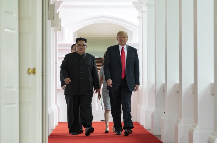 Twitter держсекретаря Майка Помпео Дональд Трамп претендує на Нобелівську премію миру