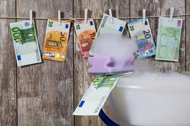 ЄЦБ закликає ЄС ввести чіткі та єдині для усіх членів блоку правила боротьби з відмиванням грошей