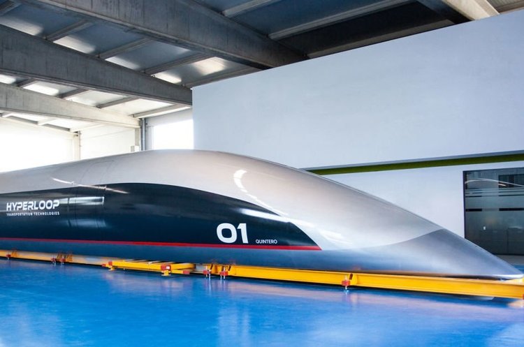 В Іспанії показали першу в світі пасажирську капсулу Hyperloop (ВІДЕО) В Іспанії показали першу в світі пасажирську капсулу Hyperloop (ВІДЕО)