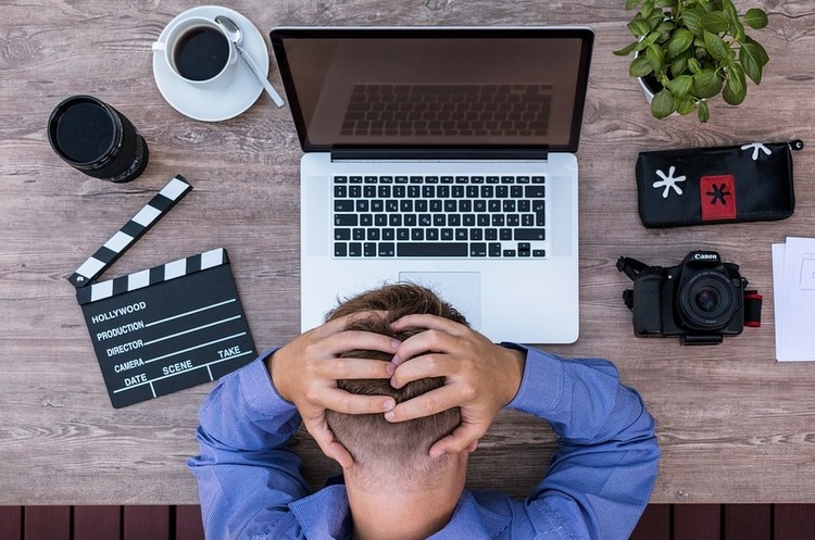 Apple вигадала спосіб, як не дати користувачам MacBook та iMac ремонтувати їх в сторонніх сервісах Apple вигадала спосіб, як не дати користувачам MacBook та iMac ремонтувати їх в сторонніх сервісах