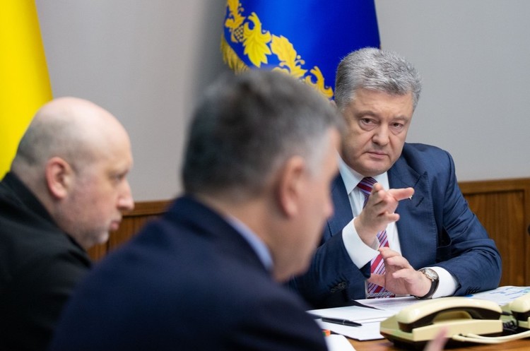 фото Офіційний сайт Президента України До вибухів на складах в Ічні може бути причетна Росія – Порошенко