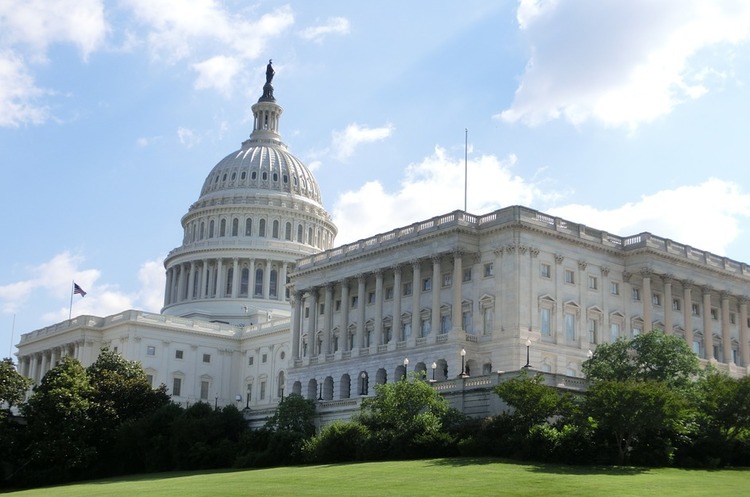 В Конгрес США внесли законопроект, який має на меті знизити енергетичну залежність Європи від Росії В Конгрес США внесли законопроект, який має на меті знизити енергетичну залежність Європи від Росії