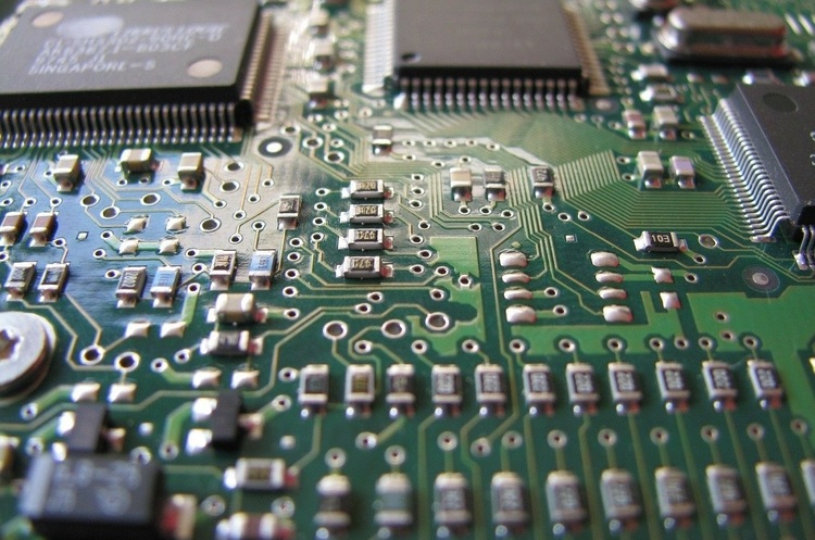 фото pixabay.com Apple придбала частку британського виробника чіпів Dialog Semiconductor за $600 млн