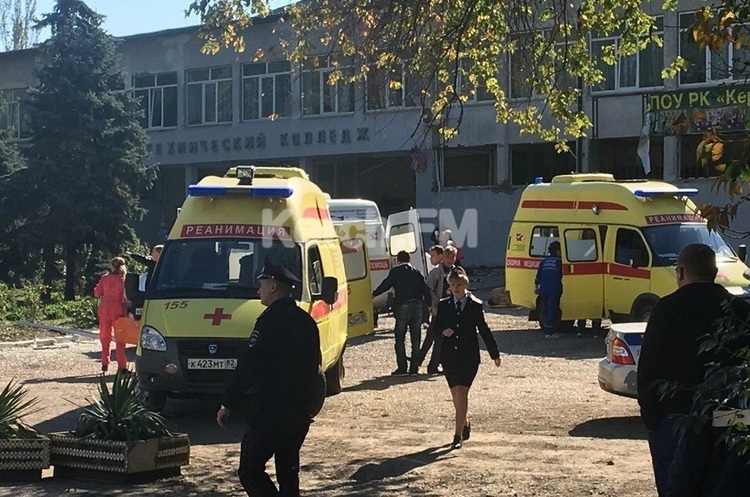 https://kerch.fm Вибух у Керченскому коледжі: 19 загиблих, теракт імовірно здійснив студент коледжу (ФОТО, ВІДЕО)