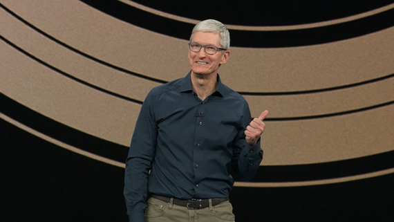 Тім Кук, глава Apple Apple веде переговори про придбання частки в збанкрутілій медіа-групі iHeartMedia
