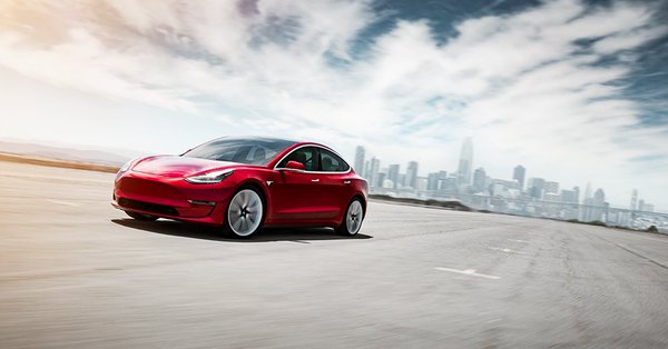 Маск анонсував нову функцію: ваш Tesla слідуватиме за вами, наче домашній улюбленець Маск анонсував нову функцію: ваш Tesla слідуватиме за вами, наче домашній улюбленець