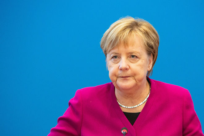 Привіт і прощавайте: що спільного між «Нафтогазом» і Ангелою Меркель