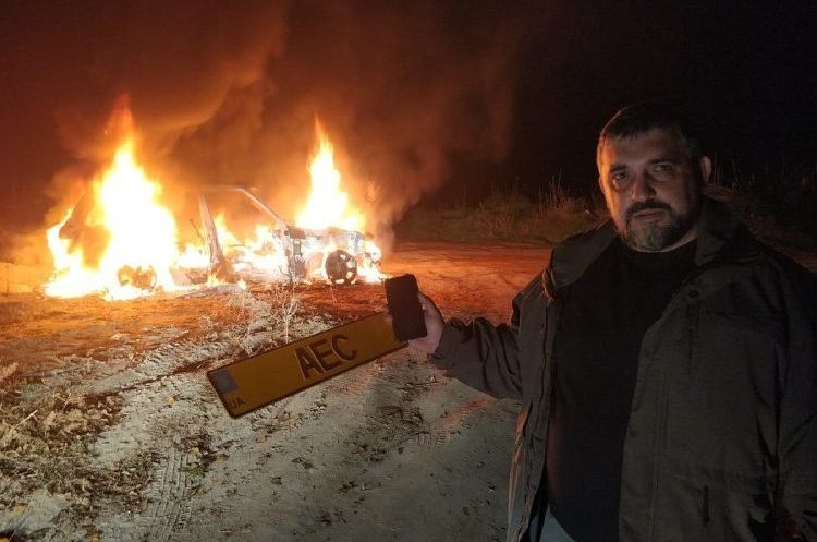 «Євробляхи у вогні», або Чому соломонове рішення парламенту не вгамувало полум’я протесту «Євробляхи у вогні», або Чому соломонове рішення парламенту не вгамувало полум’я протесту