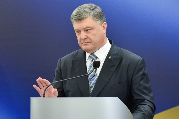фото Офіційний сайт Президента України «Не беріть участь у виборах»: Порошенко звернувся до українців на окупованих територіях
