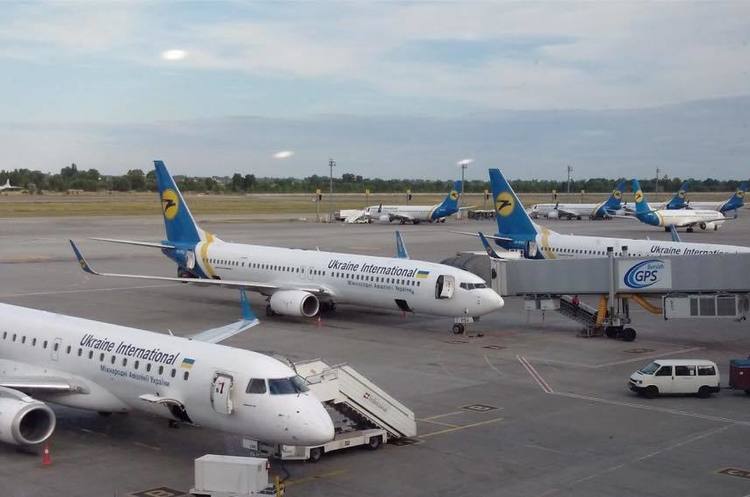 Генпрокуратура підозрює співробітників МАУ в заволодінні понад 10 млн грн аеропорту Бориспіль Генпрокуратура підозрює співробітників МАУ в заволодінні понад 10 млн грн аеропорту Бориспіль
