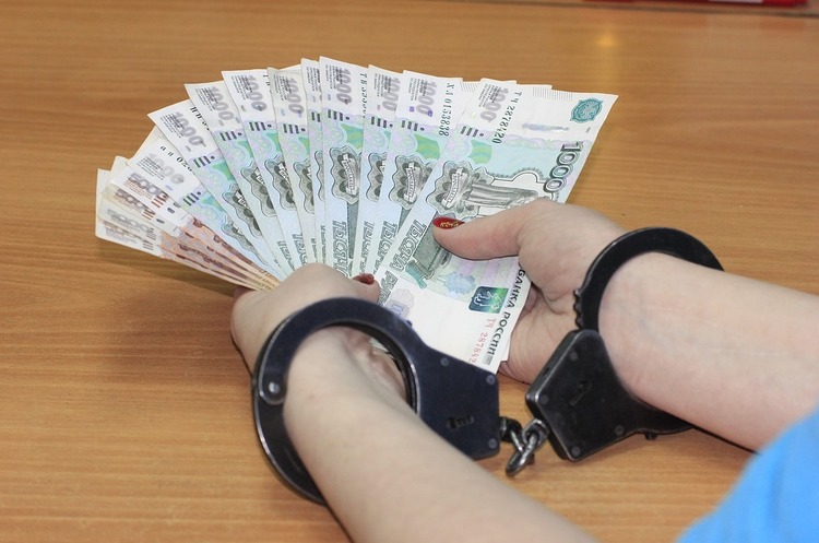 Віра країн Східної Європи в демократію знизилась через корупцію – дослідження Віра країн Східної Європи в демократію знизилась через корупцію – дослідження
