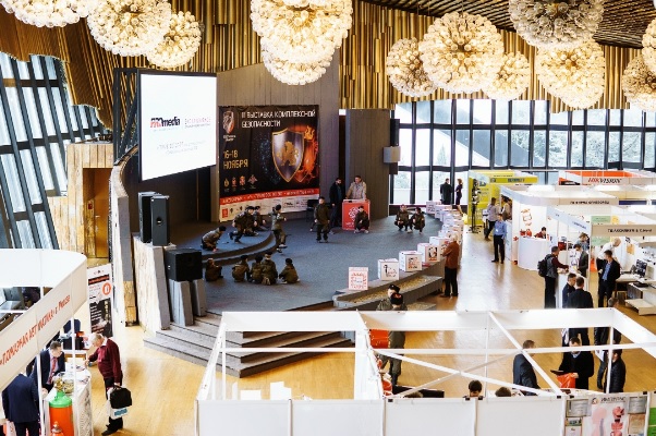 фото https://expocrimea.com В Криму хочуть відкрити блокчейн-платформу, щоб залучати інвесторів в обхід санкцій