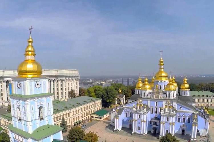 В Стамбулі починається Синод Вселенського патріархату щодо томосу про автокефалію для України В Стамбулі починається Синод Вселенського патріархату щодо томосу про автокефалію для України