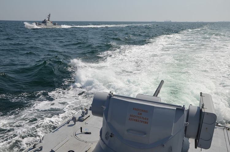 фото ВМС ЗС України Полонених українських моряків направили до суду в Сімферополі