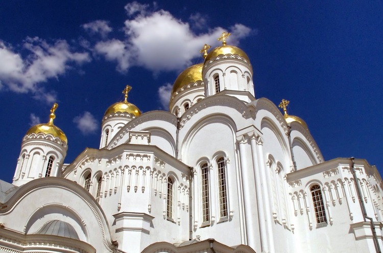 Священний Синод Вселенського Патріархату розпустив Архієпископство РПЦ у Західній Європі Священний Синод Вселенського Патріархату розпустив Архієпископство РПЦ у Західній Європі