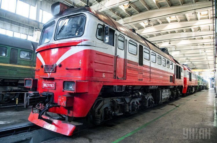 Фото: УНІАН Омелян планує вже 2019 року допустити приватні локомотиви на залізницю