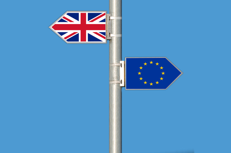 Суд ЄС дозволив Британії одноосібно відмовитись від Brexit Суд ЄС дозволив Британії одноосібно відмовитись від Brexit
