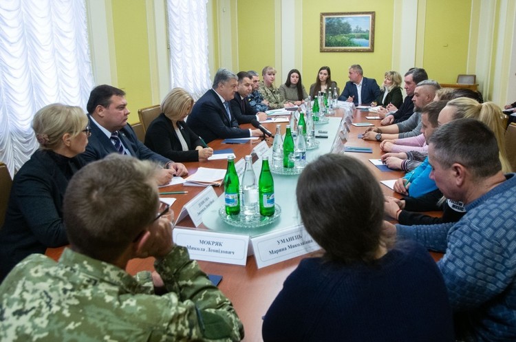 Україна готує пакет «азовських санкцій» - Порошенко