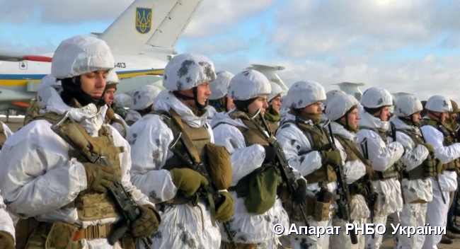 Десантно-штурмові підрозділи ЗСУ передислоковують на найбільш небезпечні ділянки кордону з РФ Десантно-штурмові підрозділи ЗСУ передислоковують на найбільш небезпечні ділянки кордону з РФ