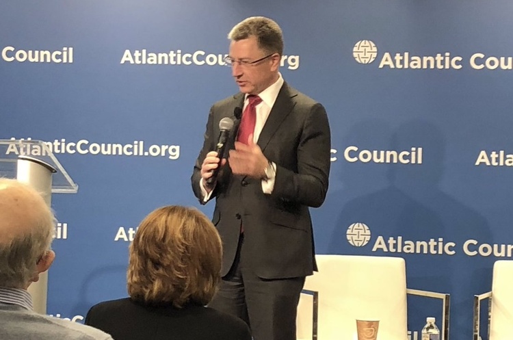 Twitter Kurt Volker ‏ Волкер: США та ЄС обговорюють санкції проти Росії через арешт українських моряків
