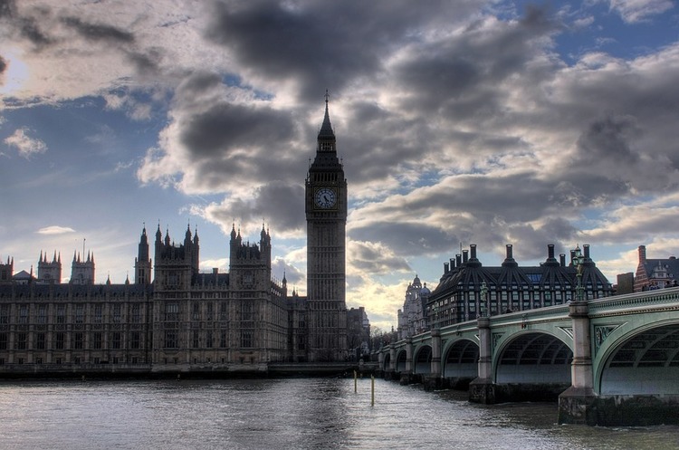 Британський парламент голосуватиме щодо угоди про Brexit після 13 січня – Мей Британський парламент голосуватиме щодо угоди про Brexit після 13 січня – Мей