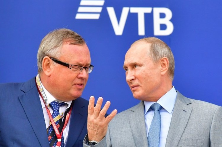 Костін і Путін Організатори форуму в Давосі дозволили приїзд російських олігархів під санкціями