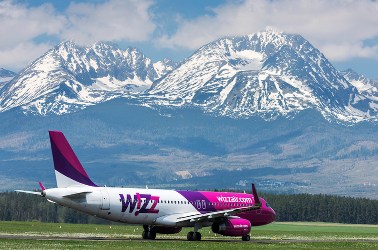 Фото: Shutterstock Wizz Air оголосив знижку 20% на майже усі рейси з України