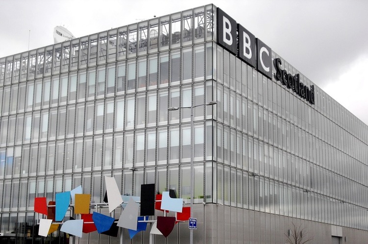 Помста: російський регулятор починає перевірку BBC World News на відповідність російському законодавству Помста: російський регулятор починає перевірку BBC World News на відповідність російському законодавству