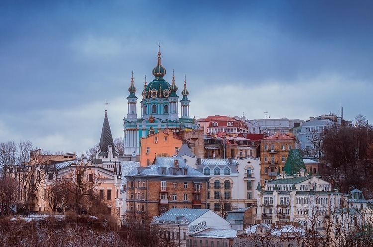 Фото: Shutterstock МЗС України запускає з 2019 року оформлення е-віз для громадян 52 країн