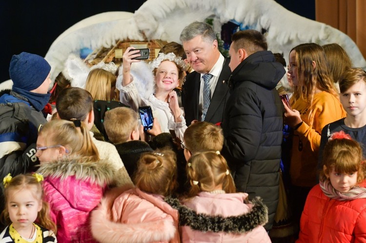 фото Офіційний сайт Президента України Порошенко отримав понад 500 млн грн дивідендів від Roshen – вперше за три роки