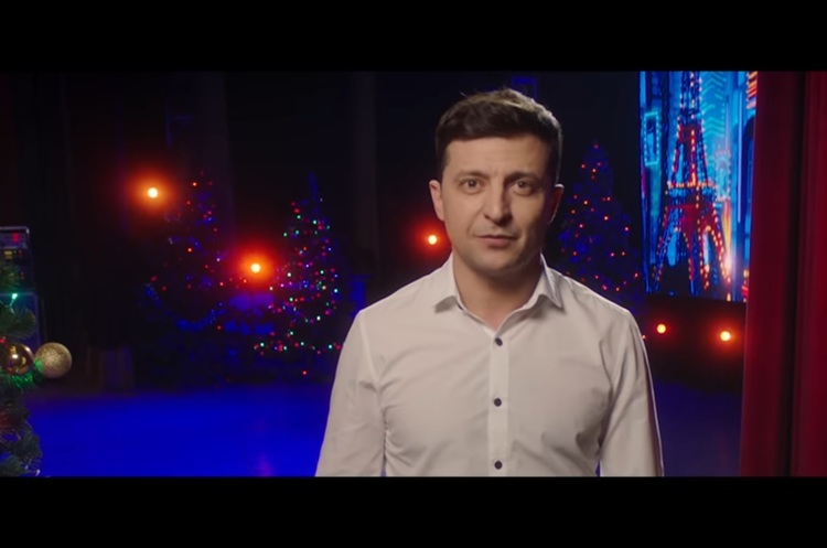 Володимир Зеленський, YouTube Студия Квартал 95 Online Зеленський виступив на «1+1» з новорічним привітанням замість Порошенка