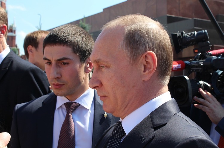Владімір Путін Для збереження влади Путіну треба «возз’єднання» з Білоруссю – Bloomberg