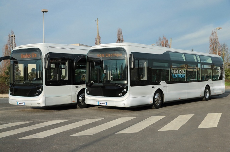 «Богдан» подовжив контракт з французькою Bluebus на поставку кузовів для електробусів