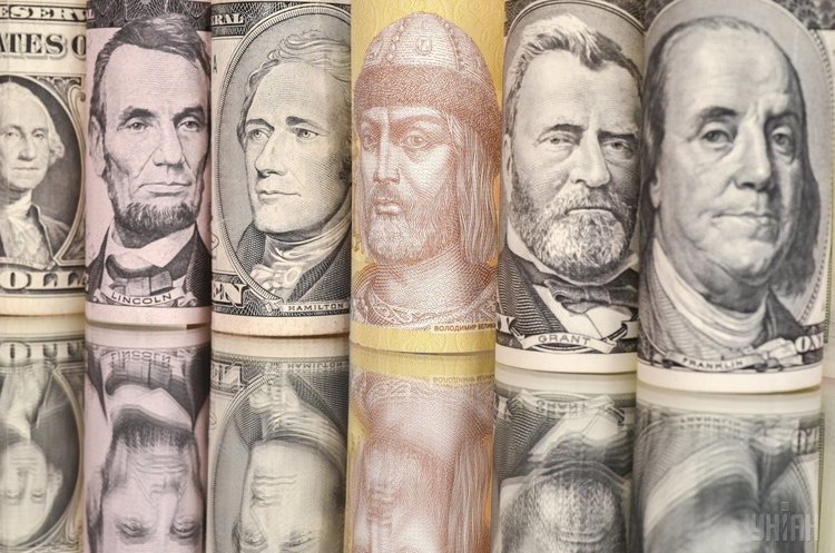 Фото: УНІАН НБУ готовий знизити або скасувати норму продажу валюти для експортерів