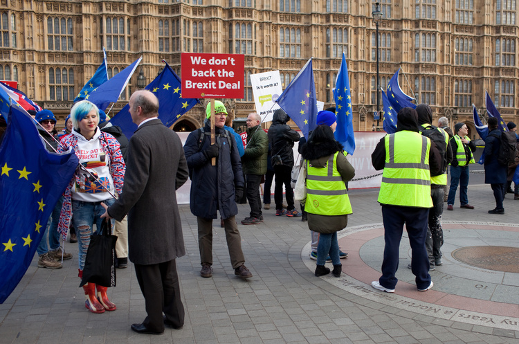 Провал плану Brexit. Що чекає Британію та Терезу Мей Провал плану Brexit. Що чекає Британію та Терезу Мей
