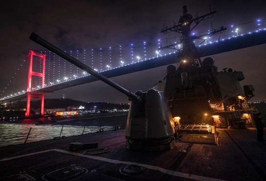 Фото: twitter/USNavyEurope Есмінець ВМС США зайшов до акваторії Чорного моря