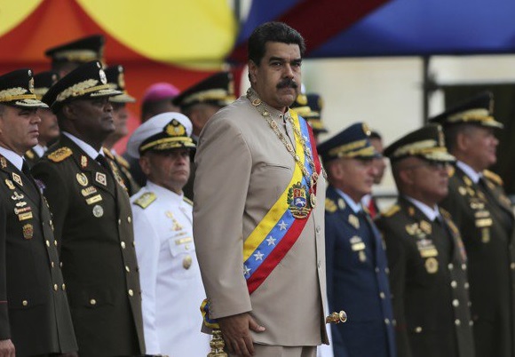 У Венесуелі військові перейшли на бік Мадуро