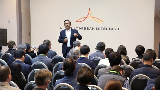 Карлос Гон Екс-глава Nissan Карлос Гон вважає себе жертвою «змови і підступу»