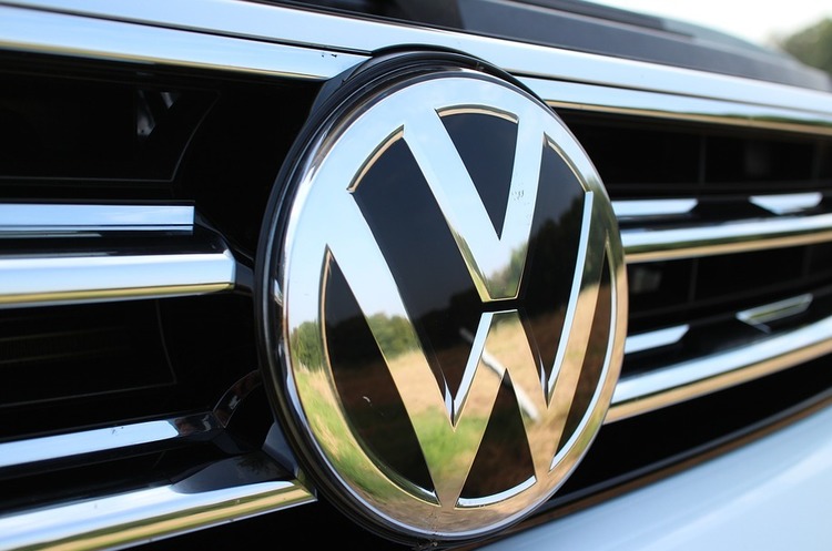Volkswagen третій рік поспіль стає найбільшим автовиробником у світі Volkswagen третій рік поспіль стає найбільшим автовиробником у світі